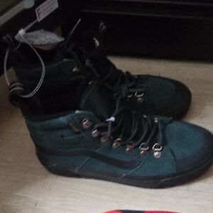 Vans Men's Green High-Top Sneakers